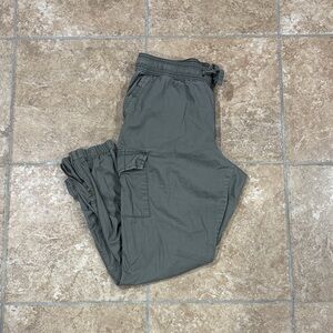 Natural Reflections Women's Cargo Pants in Dark Gray